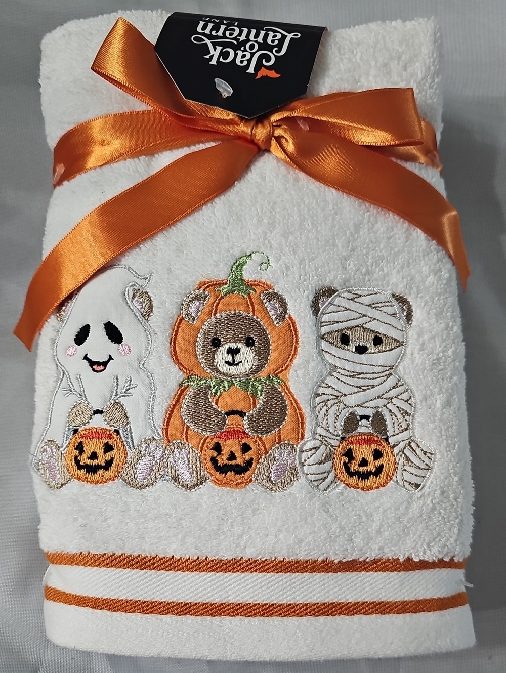 New! Set Of 2 Halloween Costume Bears Hand Towels